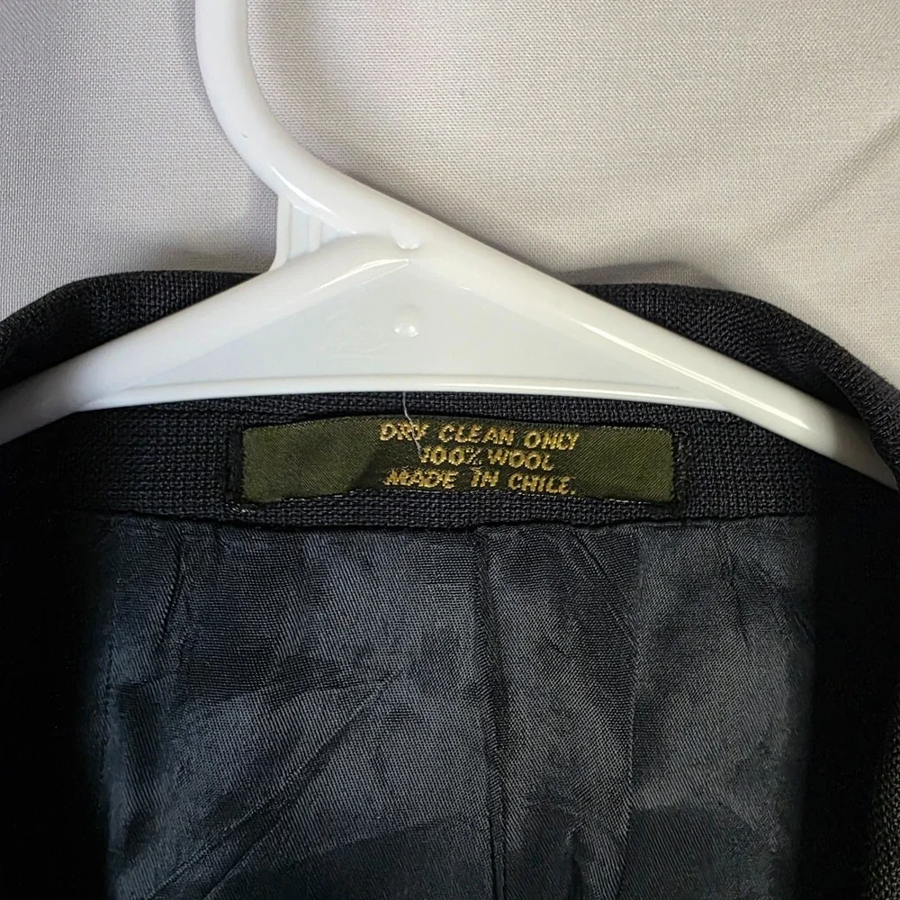 custom-tailored Tom James Corporate Image wool suit jacket
